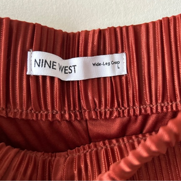 Nine West Rust Pleated Wide-Leg Crop Pants | Size L | NWOT - Picture 5 of 5